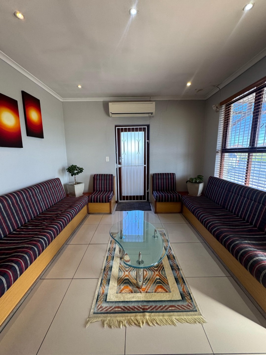  Bedroom Property for Sale in Hillcrest Heights Western Cape